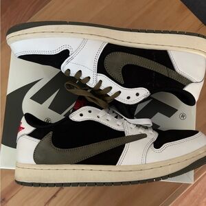 Travis Scott 1 olive